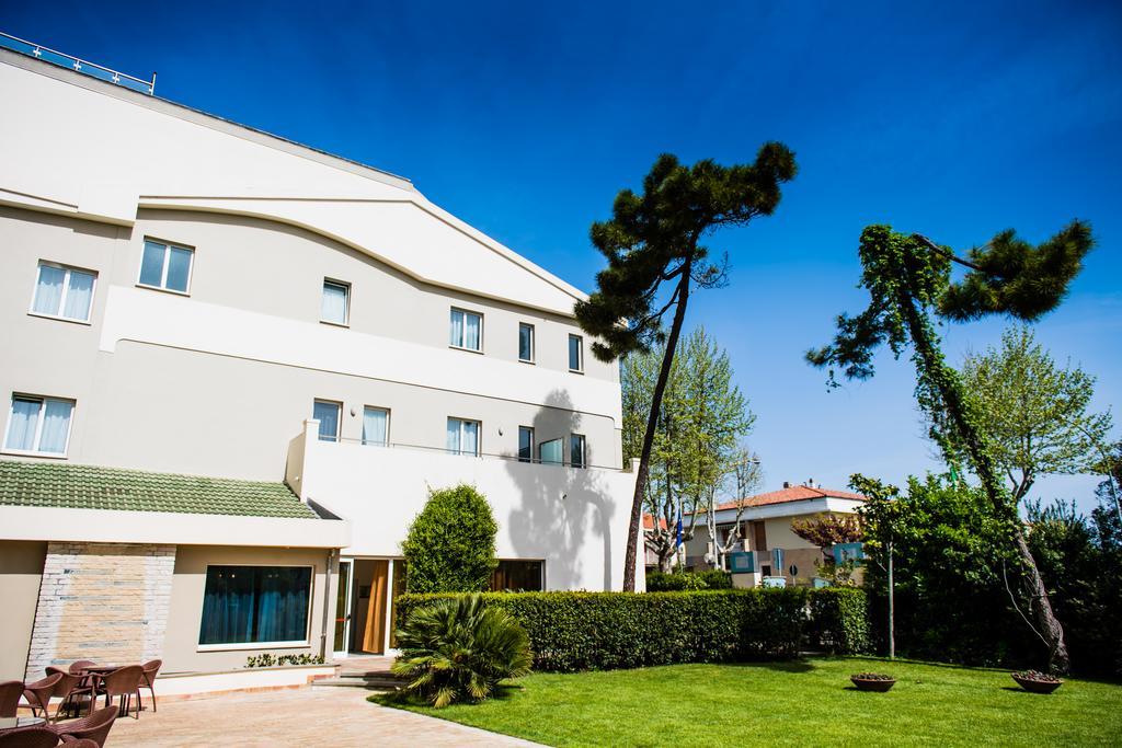 פרנקווילה אל מארה Phi Hotel Alcione מראה חיצוני תמונה