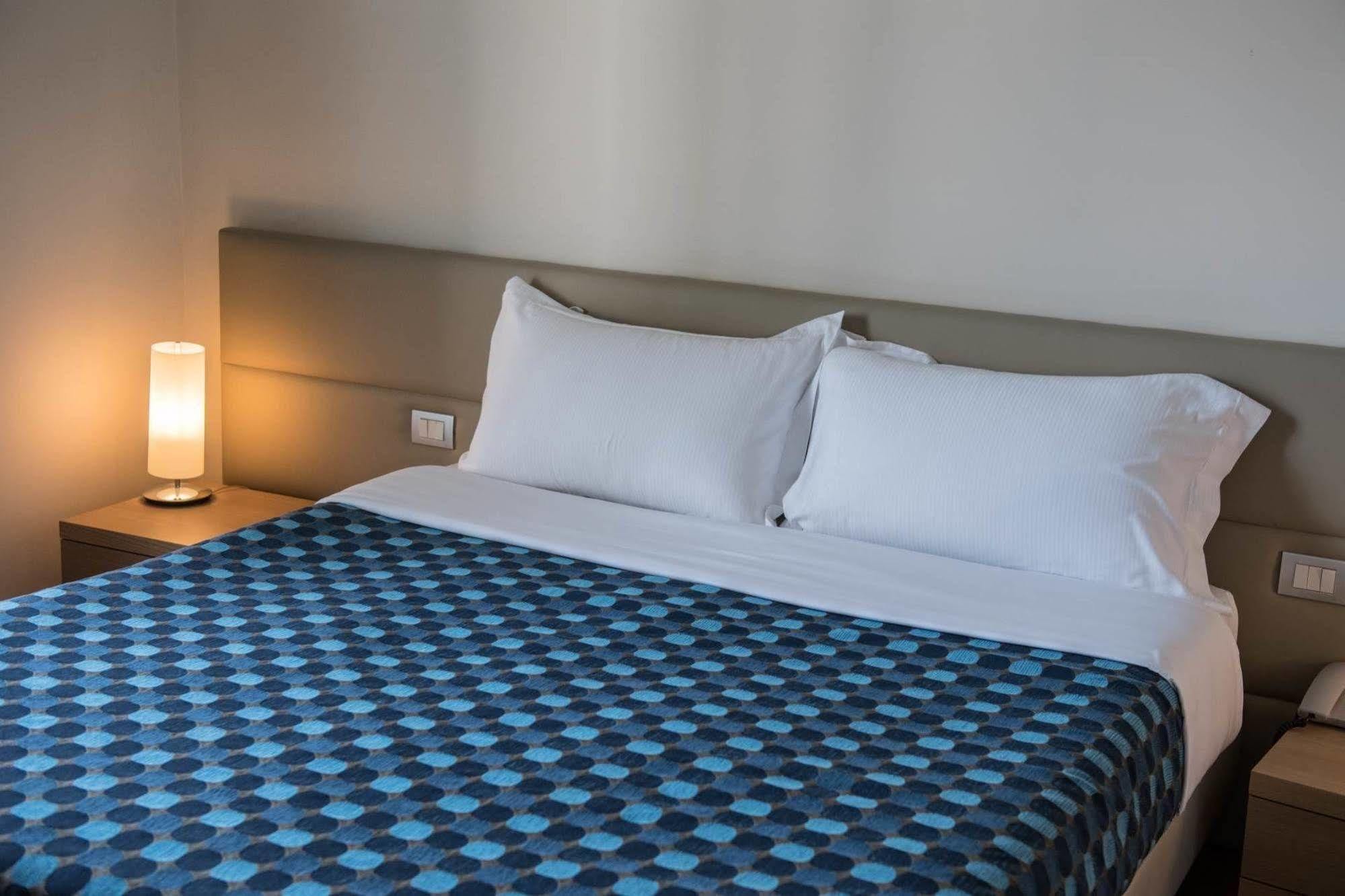 פרנקווילה אל מארה Phi Hotel Alcione מראה חיצוני תמונה
